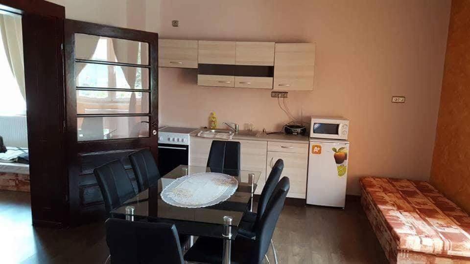 Korona Panzio Bed & Breakfast Blh nad Iplom Екстериор снимка