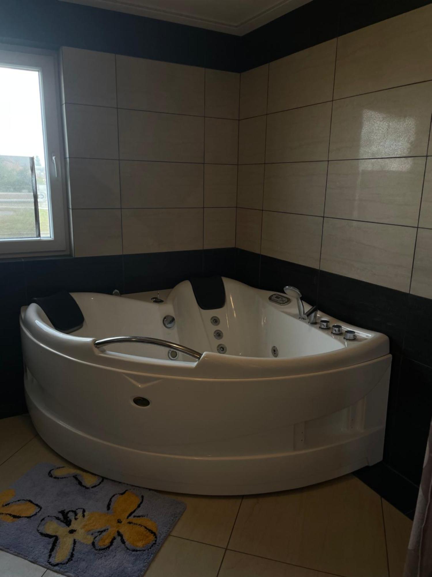 Korona Panzio Bed & Breakfast Blh nad Iplom Екстериор снимка